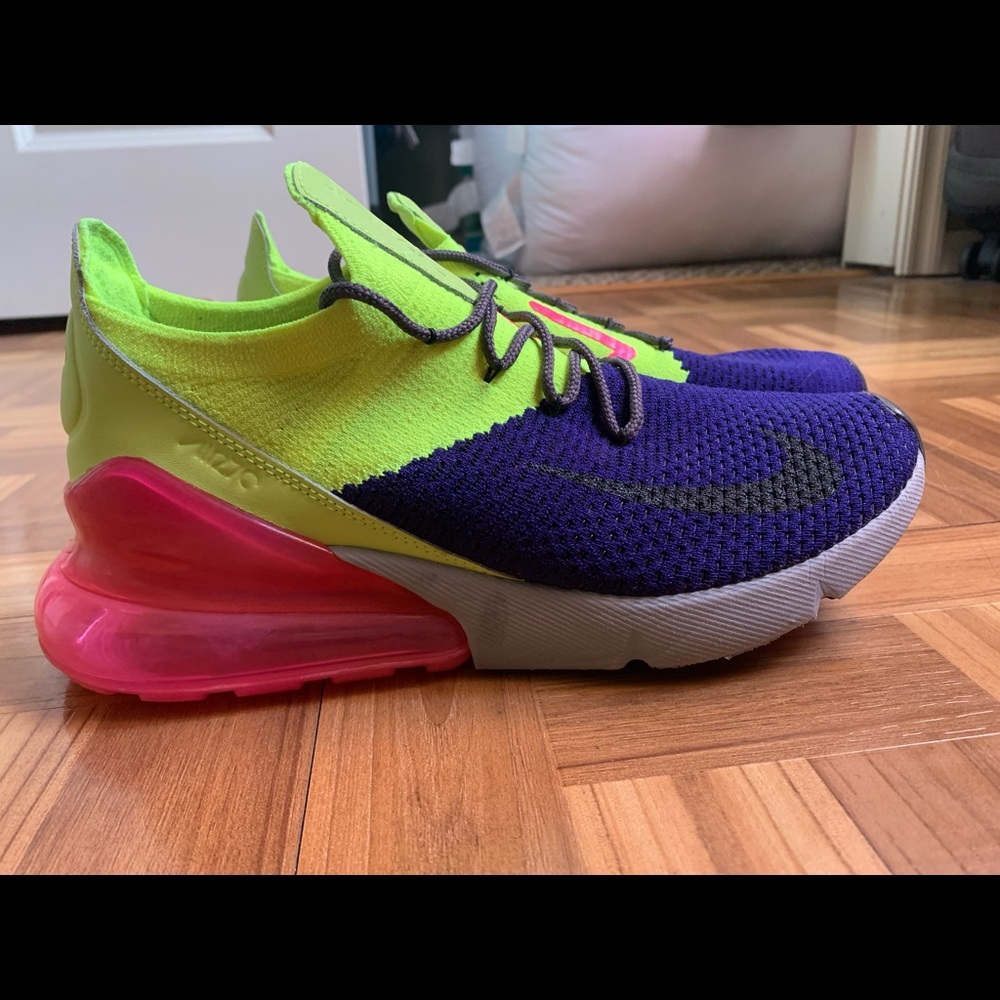 Nike Tennis Shoes